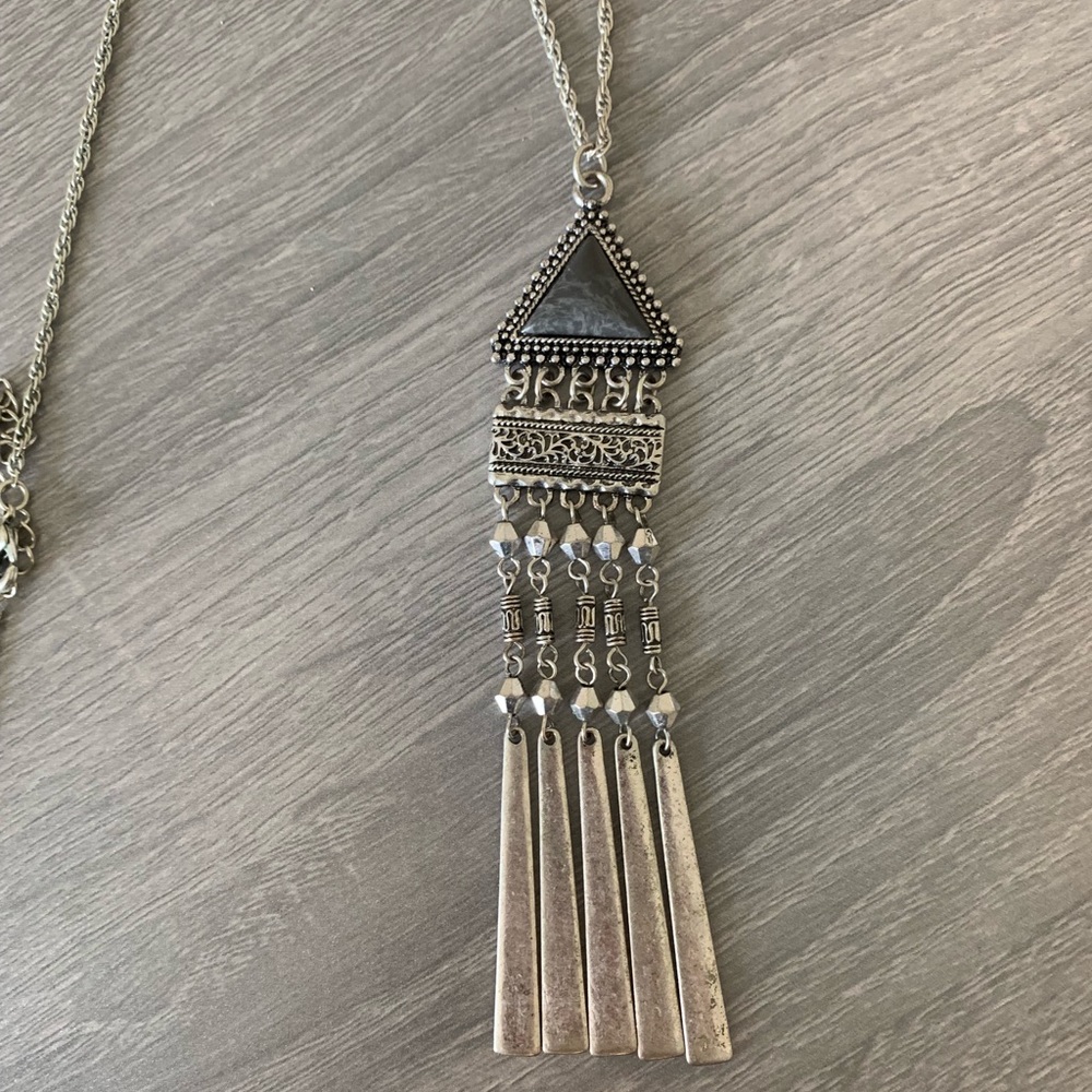 Necklaceeee - Picture 2 of 3